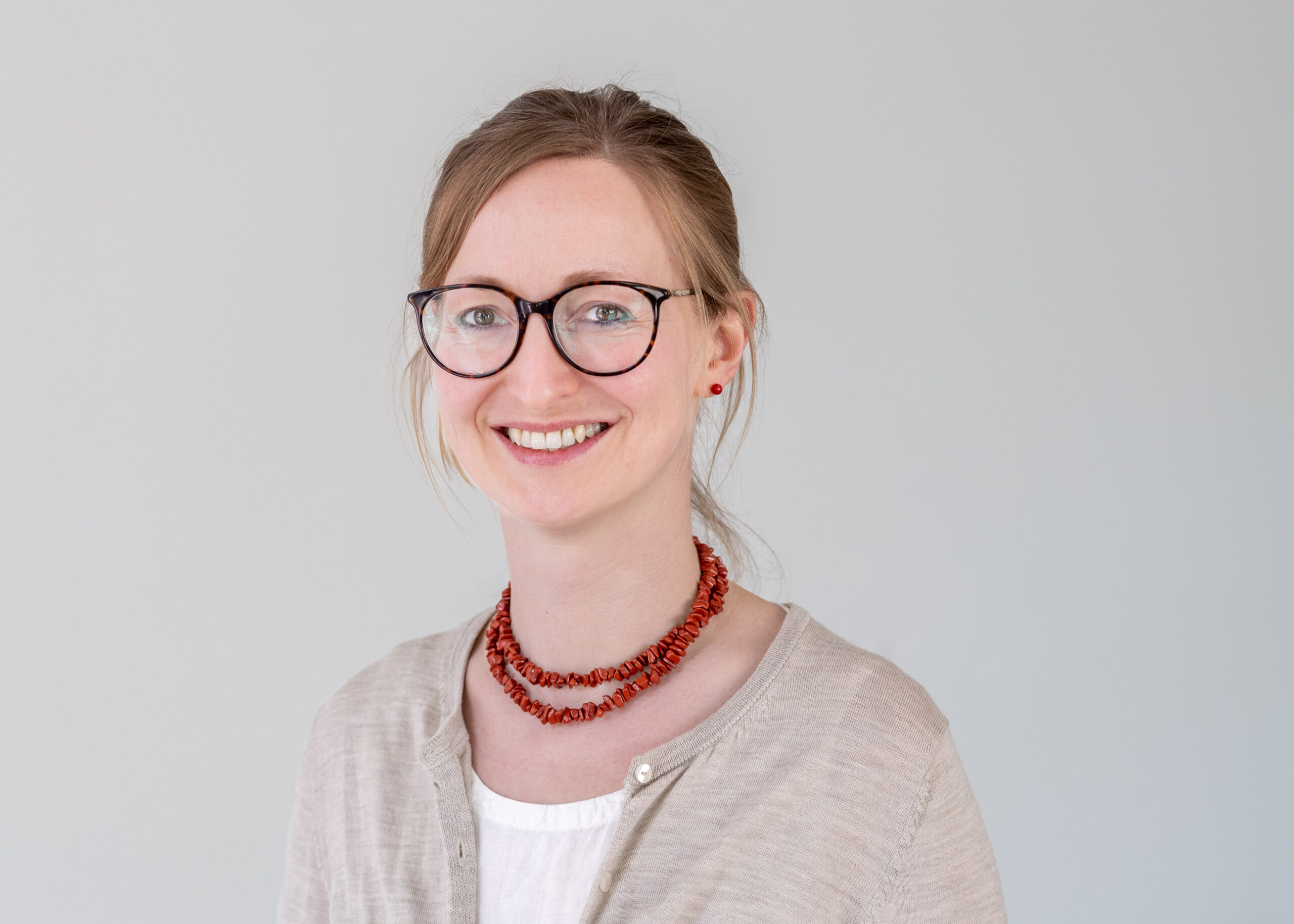 Dr. Ruth Eichner